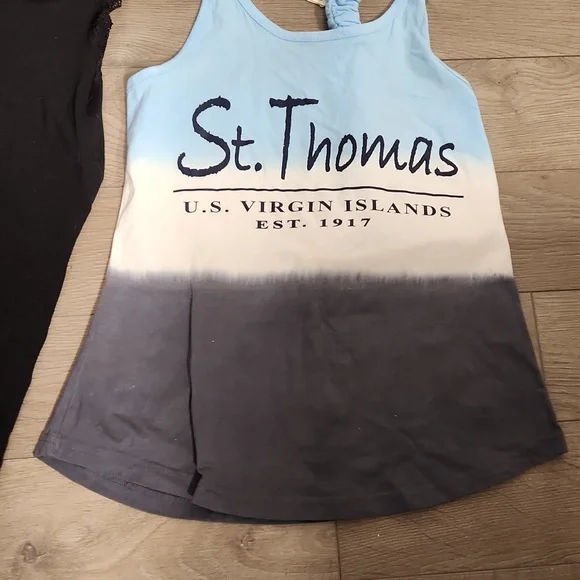 Tops - Picture 3 of 3